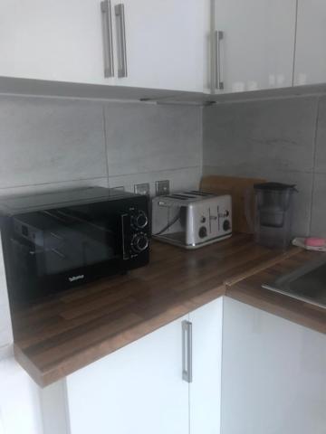 12 Minutes To Central London Kings Cross, 6 Minutes Walks To The Train Station - Free Parking 3 Bed 2 Bath Fully Refurbished Flat No Party Or Gathering Allowed Exterior foto